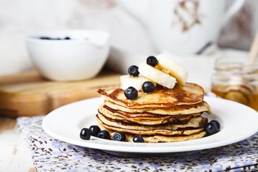 Healthy 2-Ingredient Banana Pancakes