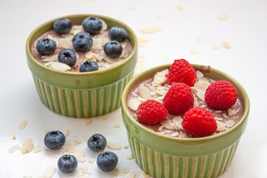 Quick chocolate pudding made from yogurt