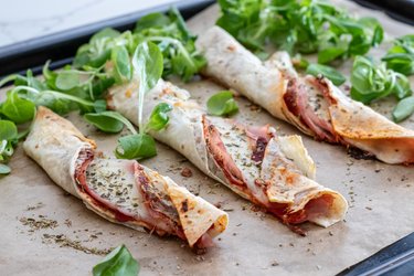 Tortilla pizza sticks