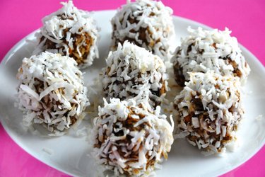 Plum-Cinnamon Balls (Gluten—Free, Sugar-Free)