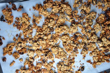 Healthy Homemade Granola (Muesli) from Oats, Buckwheat and Quinoa