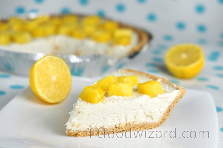 Delicious No-bake Lemon Cheesecake | fitfoodwizard.com