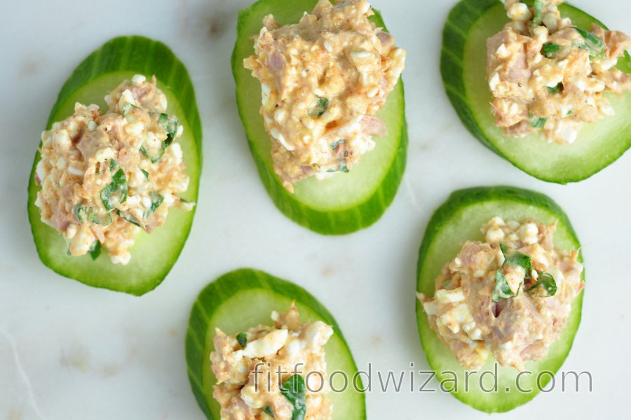 Diet Cucumber Canapés with Tuna Garnish | fitfoodwizard.com