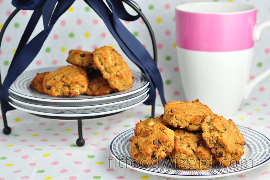 Coconut Flour Banana Cookies (sugar-free and gluten-free) | fitfoodwizard.com