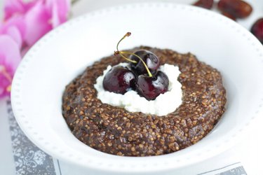 Quinoa Porridge with Coffee and Cocoa