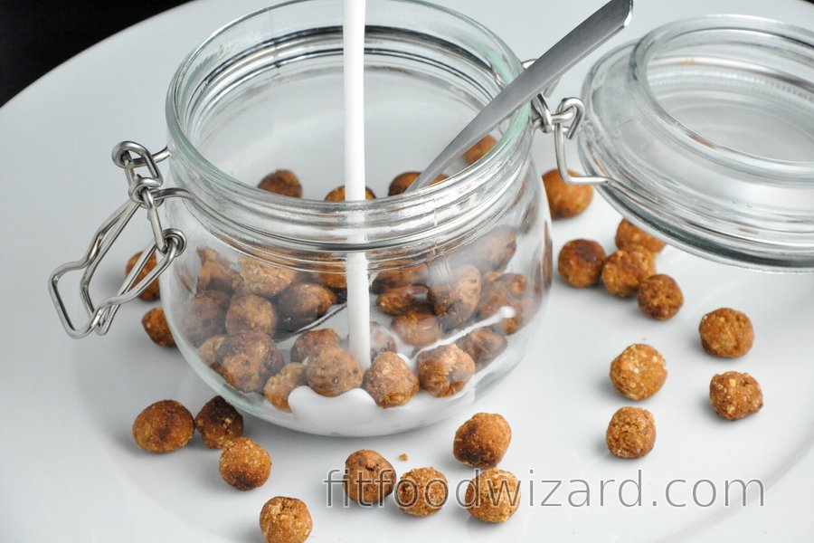 Healthy Cereal Balls (vanilla/cocoa)