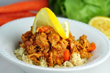 Low Carb Chicken Breasts with Carrot and Cauliflower "Rice"