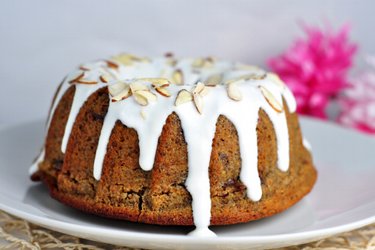 Oatmeal Bundt cake with almond flour and coconut icing