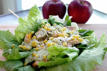 Light Chicken Sandwich in Salad with Avocado Dressing