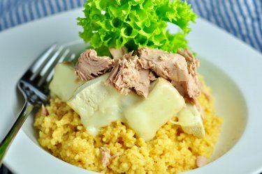 Cheesy tofu with couscous and tuna