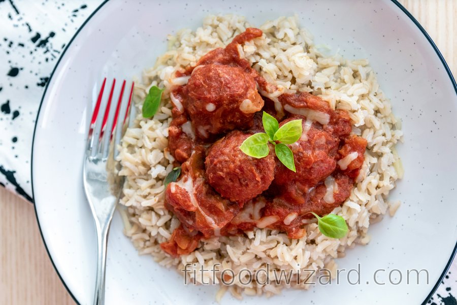 Fit meatballs in tomato sauce
