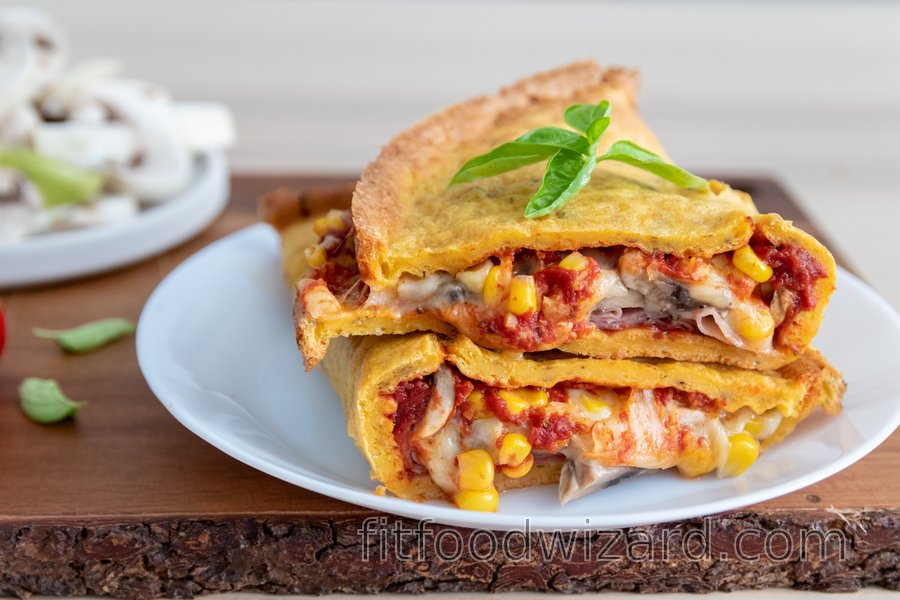 Simple egg pizza pocket (Calzone)